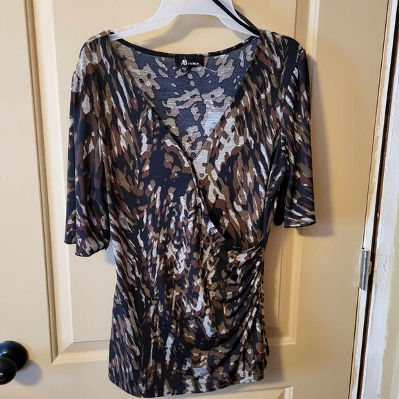 WOMAN AB STUDIO BROWN BLACK CAMOPLAUG V NECK TOP  SIZE MEDIUM  USED B7 - Picture 1 of 3